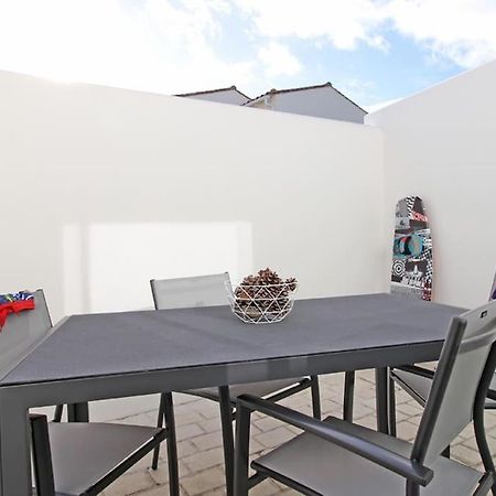 Le Clos Des Flots - La Vague La Flotte Exterior photo