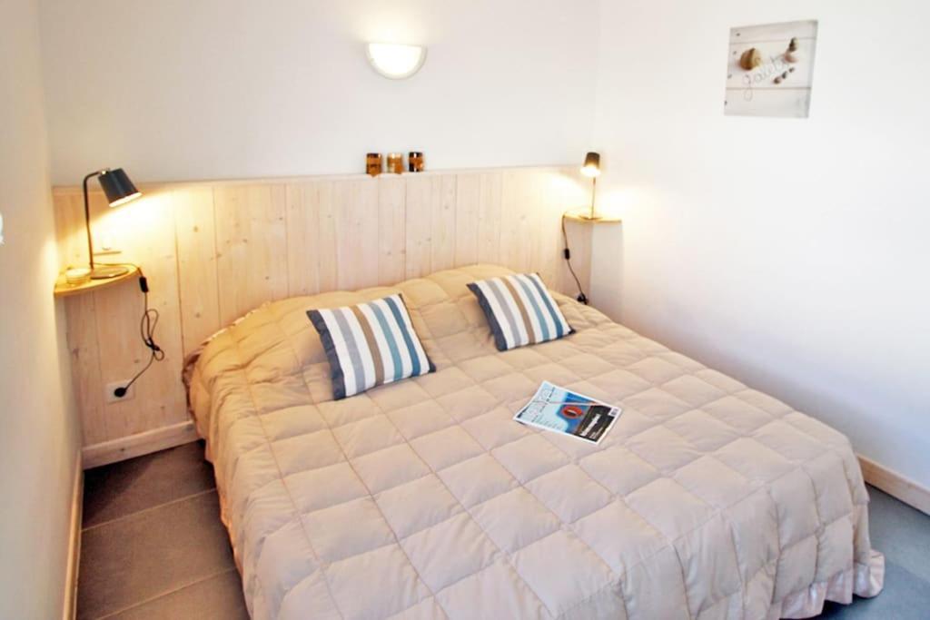 Le Clos Des Flots - La Vague La Flotte Exterior photo